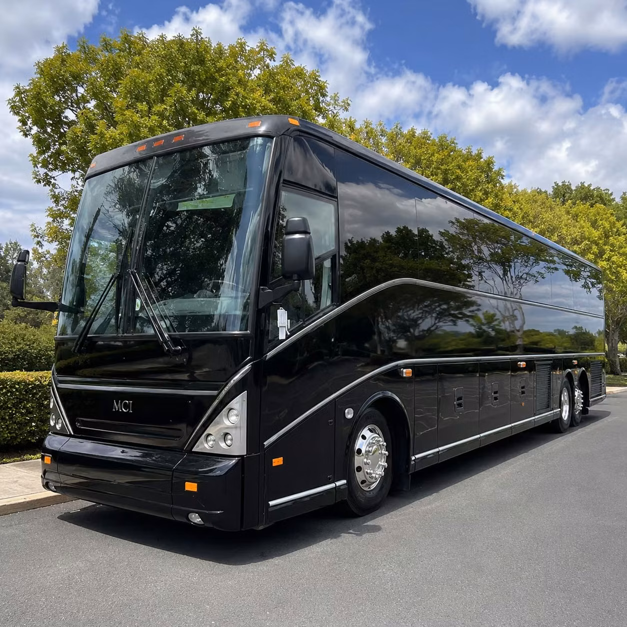 concert shuttles to the bob hope theatre in downtown stockton