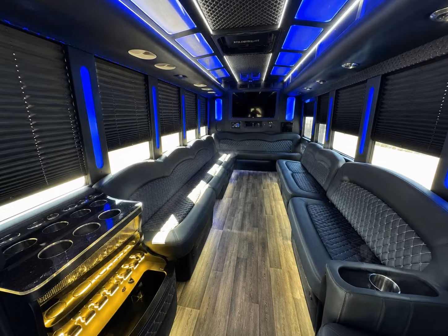 party buses for stockton prom night that keep the energy going all night long