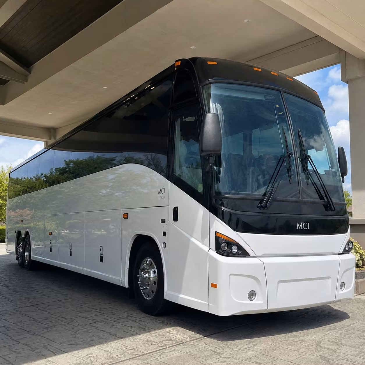 sports teams and large travel groups rely on stockton charter bus airport transfers